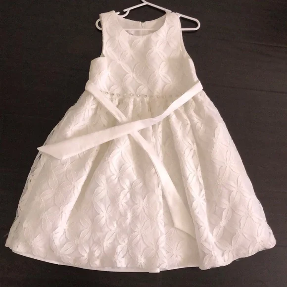 Couture Princess | Dresses | Couture Princess Size 6x White Lace Design  Spring Wedding Flower Girl Dress | Poshmark